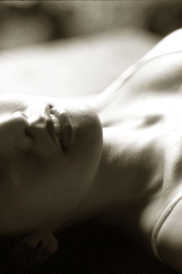 亚洲色久国产精品久久久久影院-QHD电影免费国语