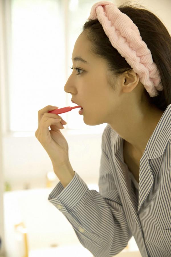 亚洲色精品-無需下載-QHD普通话在线观看